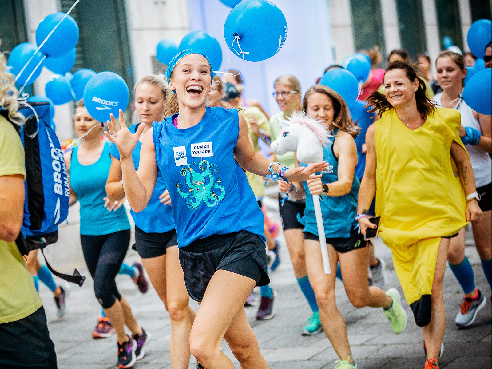 Brooks Run Happy Tour 2022 Gemeinsam Spa haben Ohne